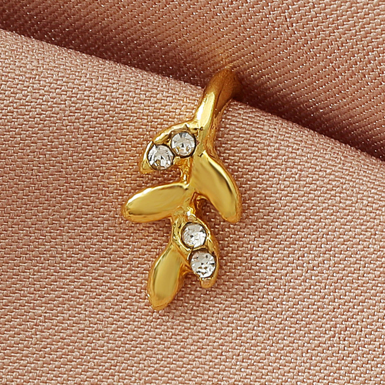 Zircon Leaf Heart U-Shape Nose Studs