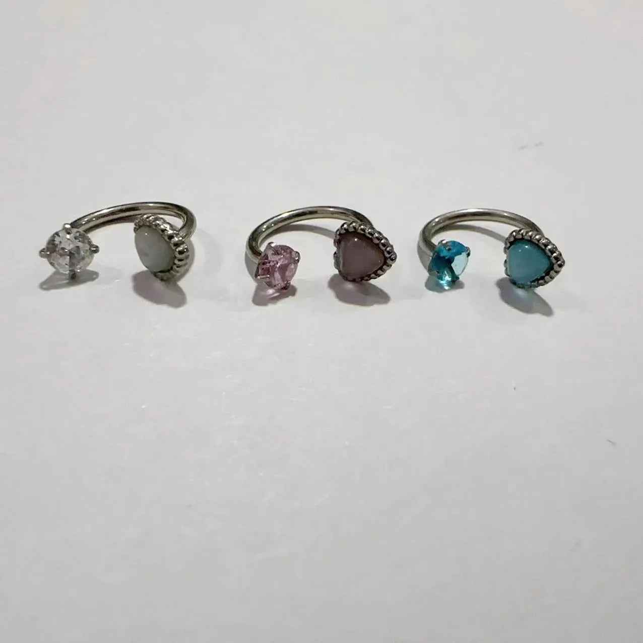 Three-Color Heart Cat Eye Stone Lip Stud