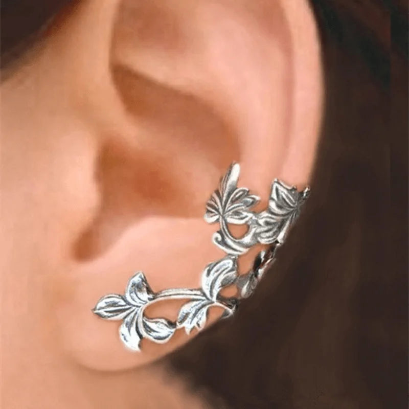 Vintage Black Dragon Claw Zinc Alloy Earring