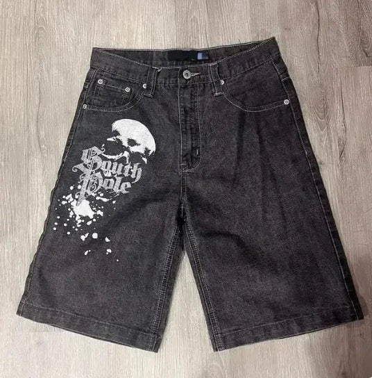 Wing Pattern Loose Short