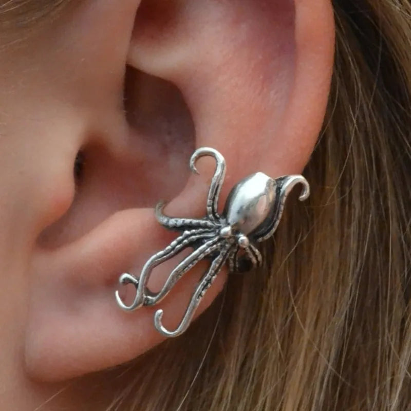 Vintage Black Dragon Claw Zinc Alloy Earring