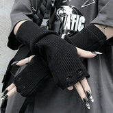 Gothic Knit Glove