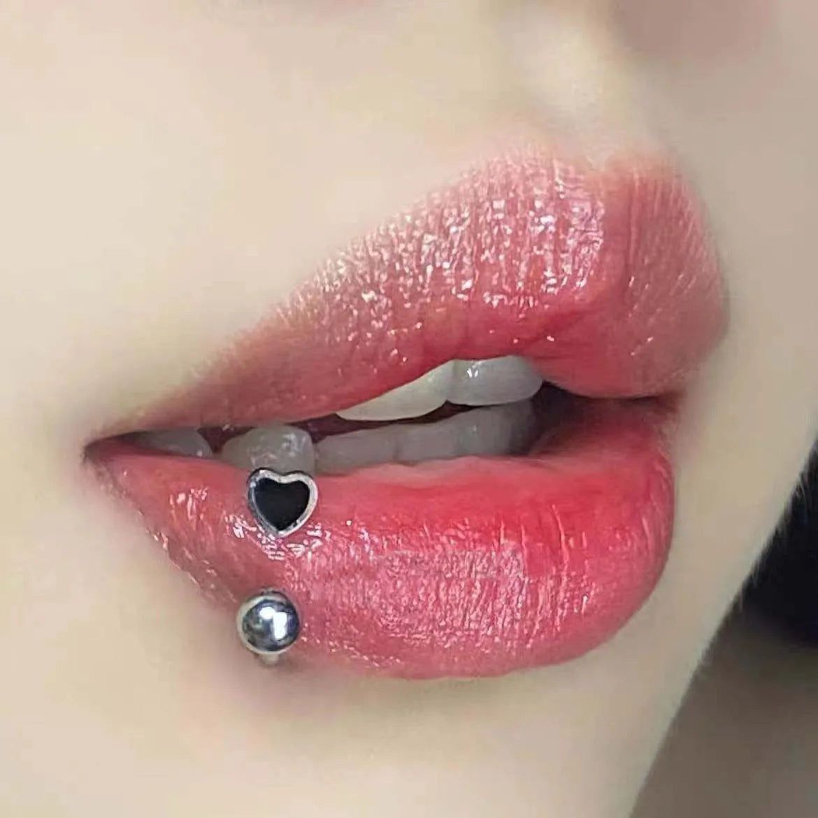 Heart Chirurgical C-Lip Stud