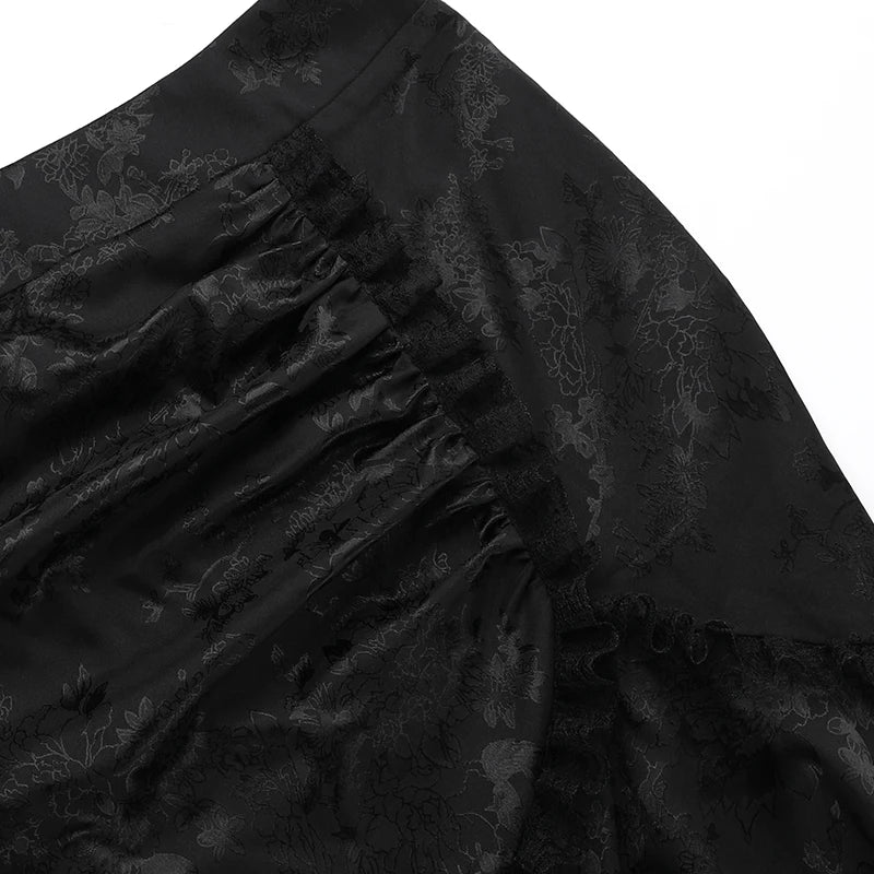 Lace Splicing Asymmetric Skirt