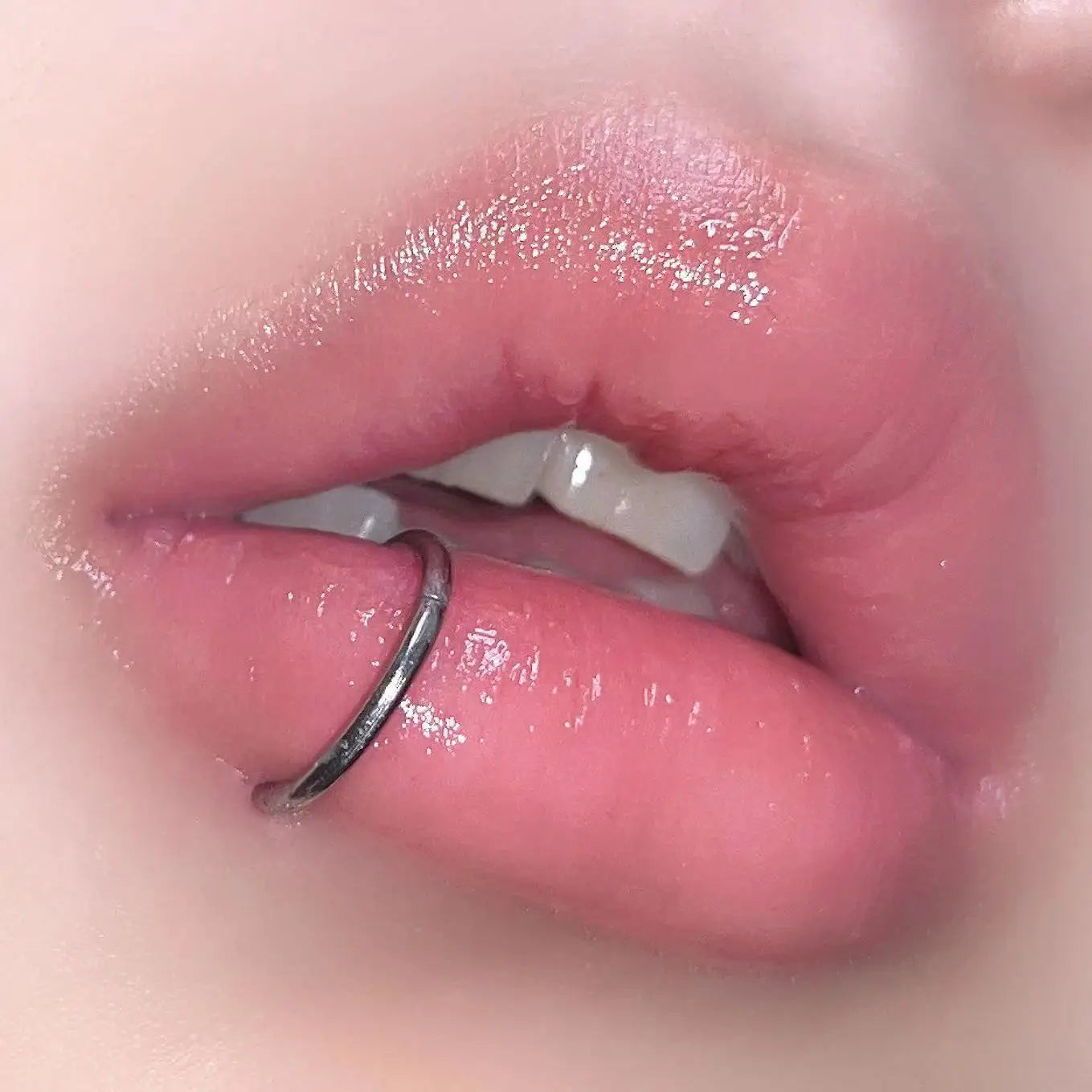 Trendy 8/10/12mm Closed Lip Stud