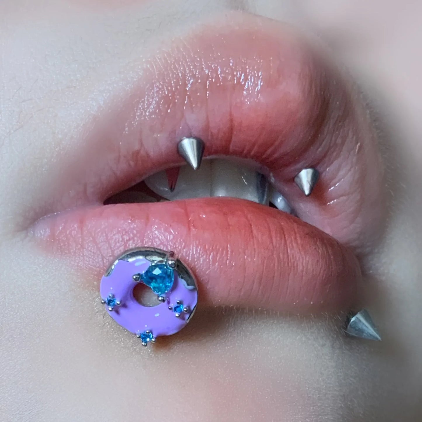 Sweet Crystal Titanium Steel Lip Stud