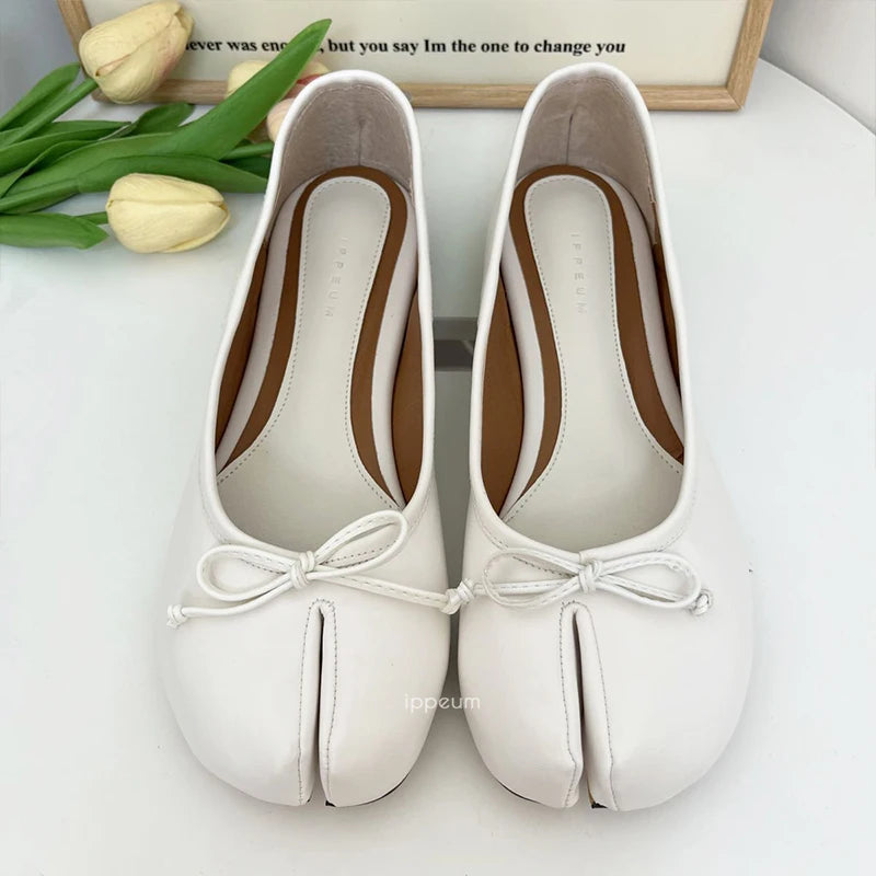 Women Red PU Leather Split Toe Ballet Flat