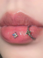Clover Two-tone Zircon Lip Stud