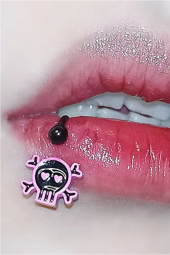 Emo Skull Pink Lip Stud