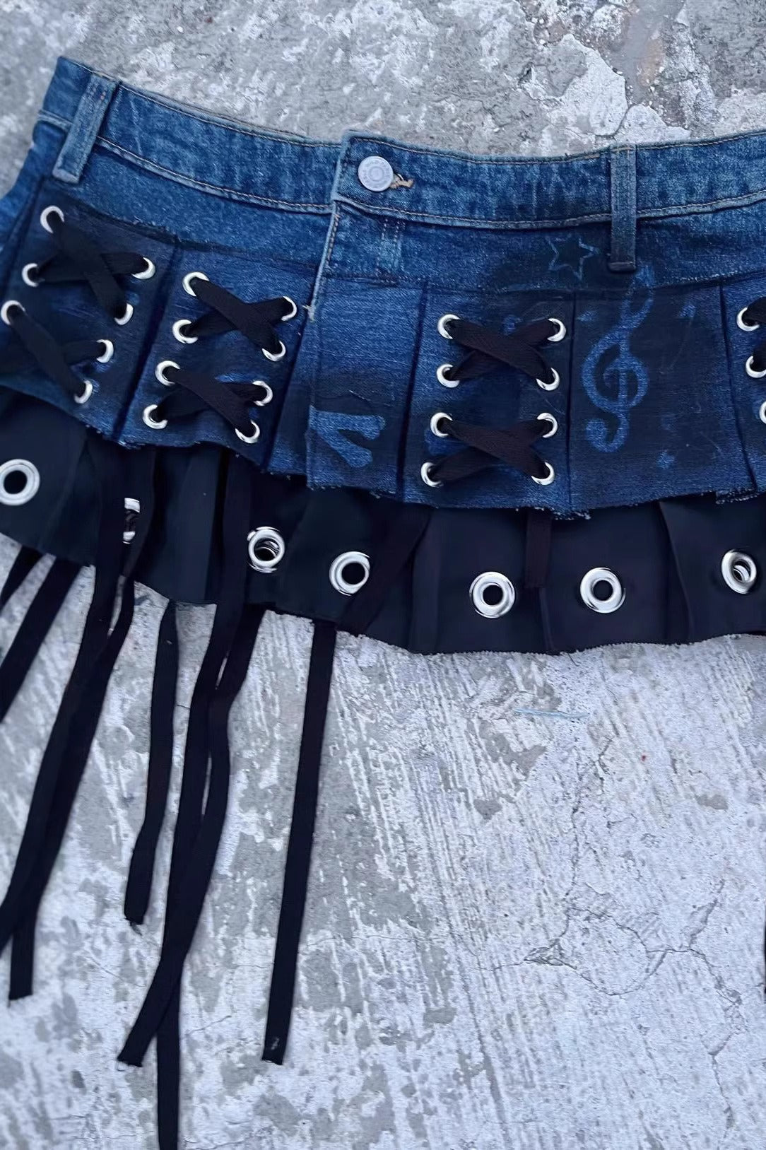 Star Print Washed Denim Pleated Mini Skirt