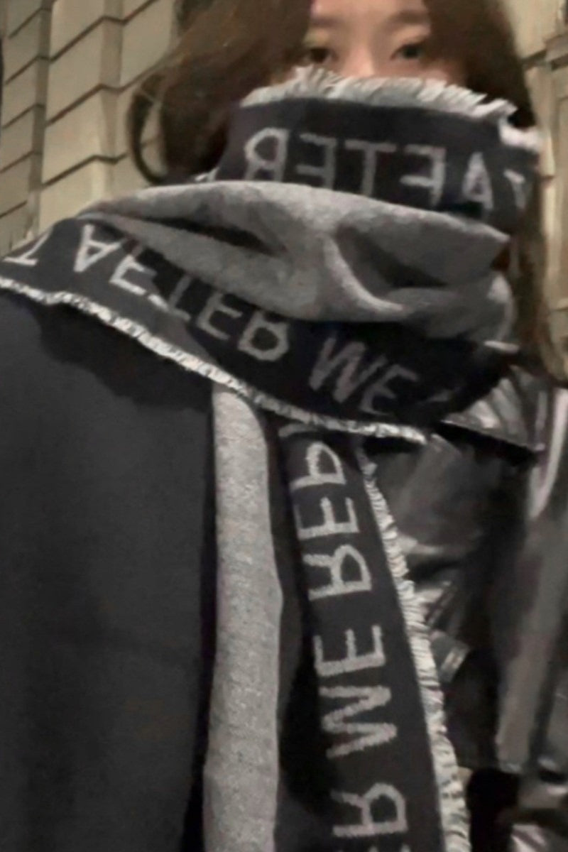 Minimalist Dark Warm Thick Shawl Scarf Secondary image