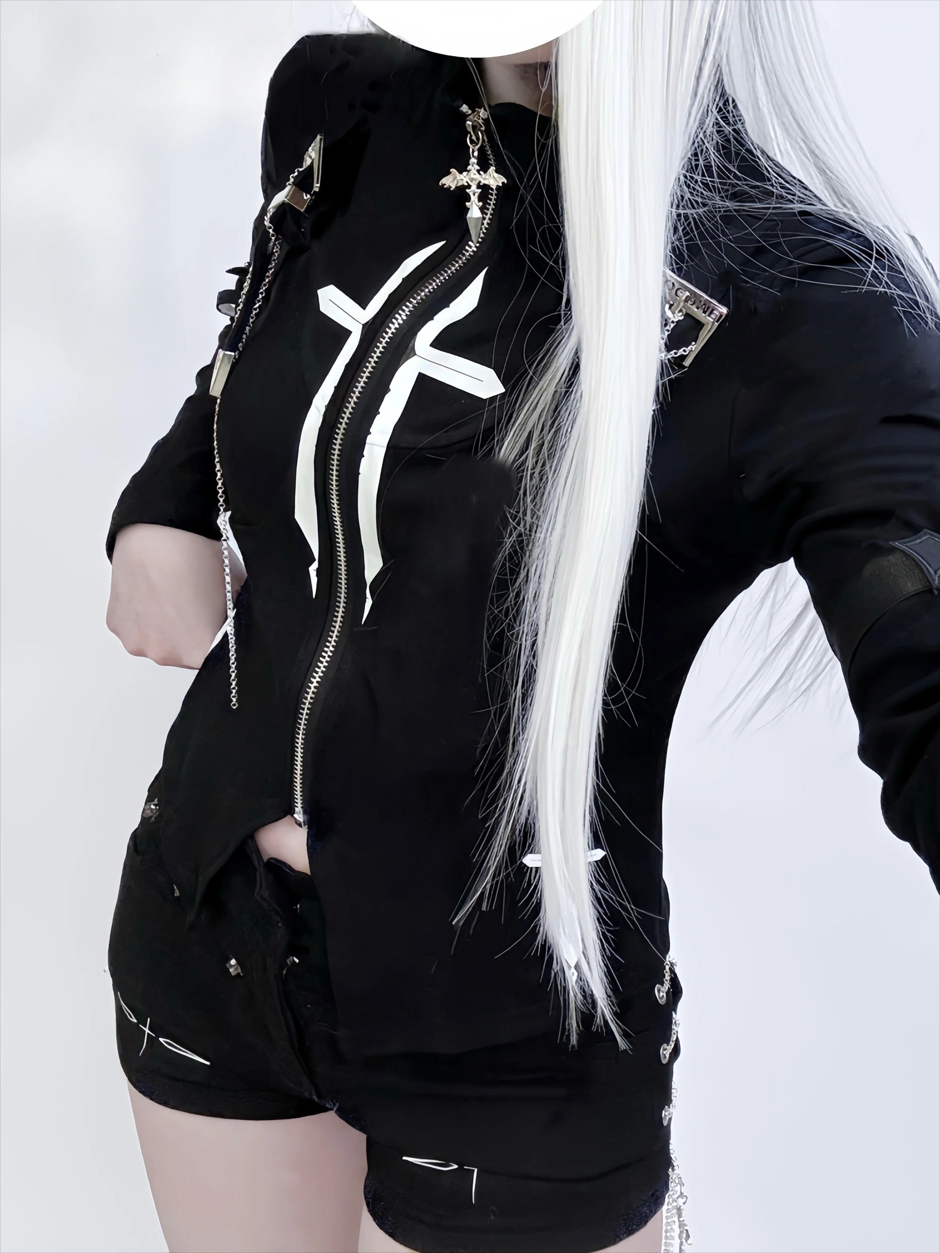 Contrast Futuristic Stand Collar T-shirt Secondary image