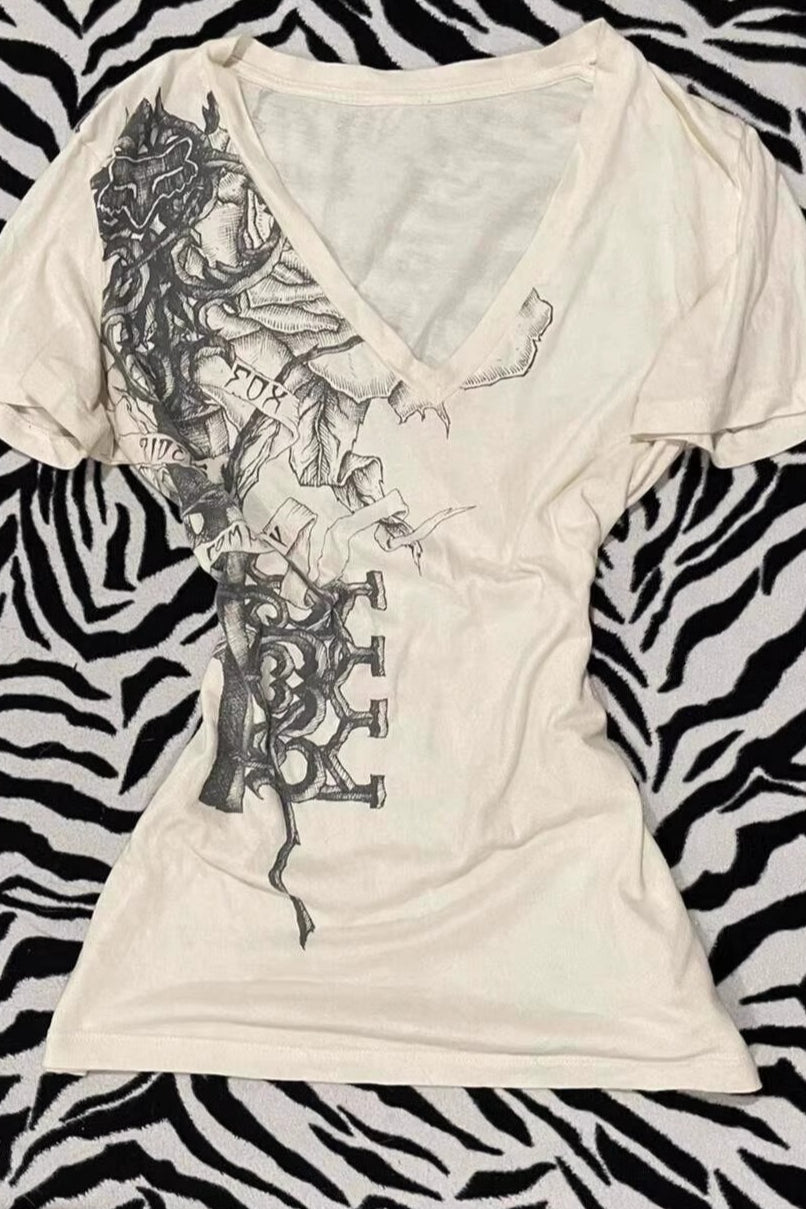 Vintage Printed V Neck Ruched Slim T-shirt Secondary image