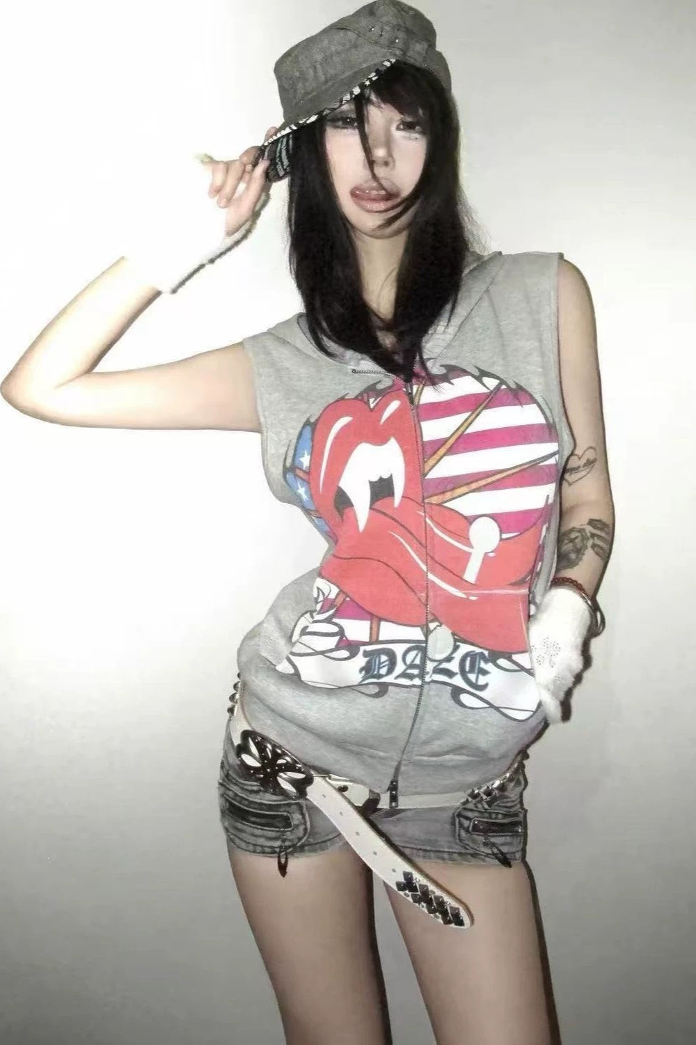 Tongue Graphic Hooded Tank Top Main image