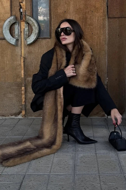 Fluffy Faux Fur With Pockets Luxury Women’s Winter Scarf Secondary image