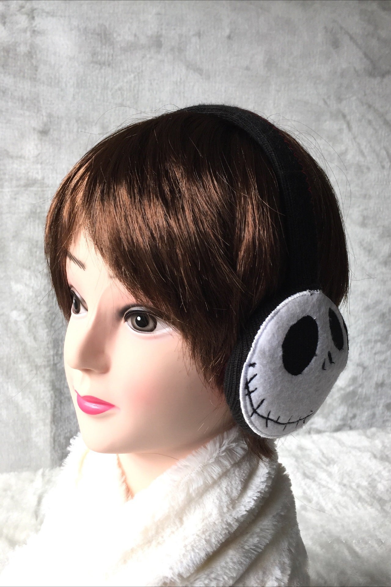 Knit Embroidered Skull Foldable Earmuff Secondary image