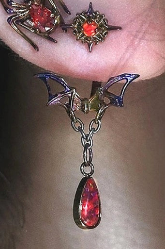 Gothic Red Diamond Inlaid Spider Earrings Secondary image