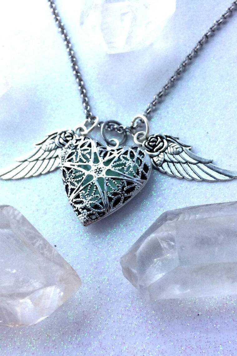 Romantic Luminous Wing Heart Necklace