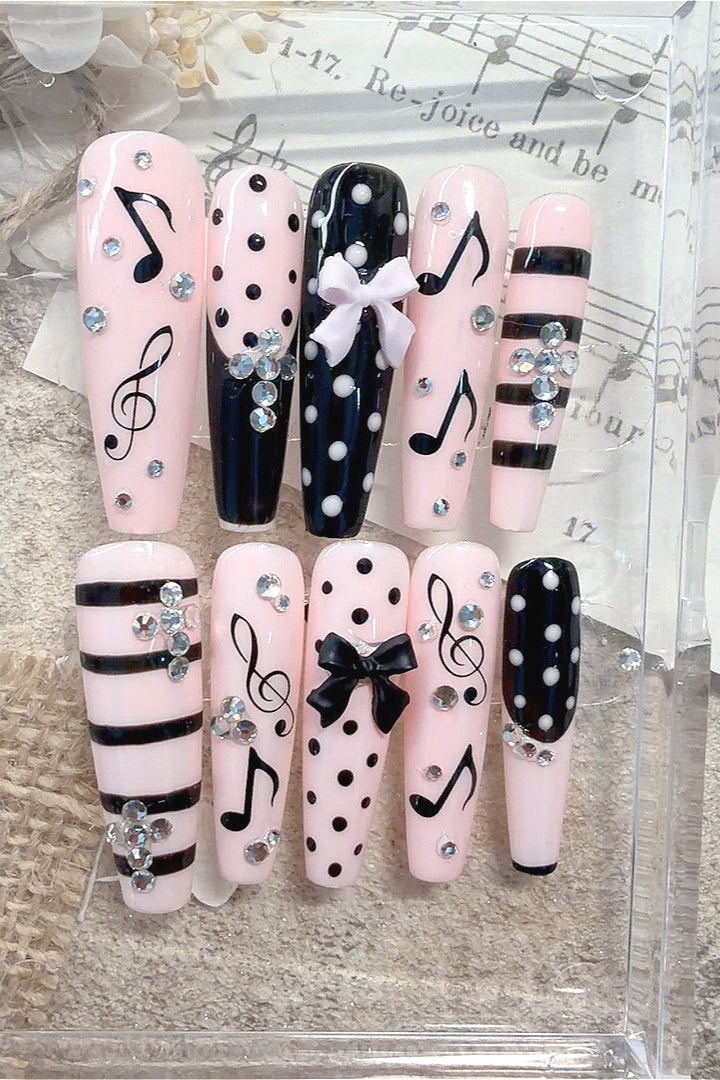 Y2K Piano Note Press On Nails Secondary image