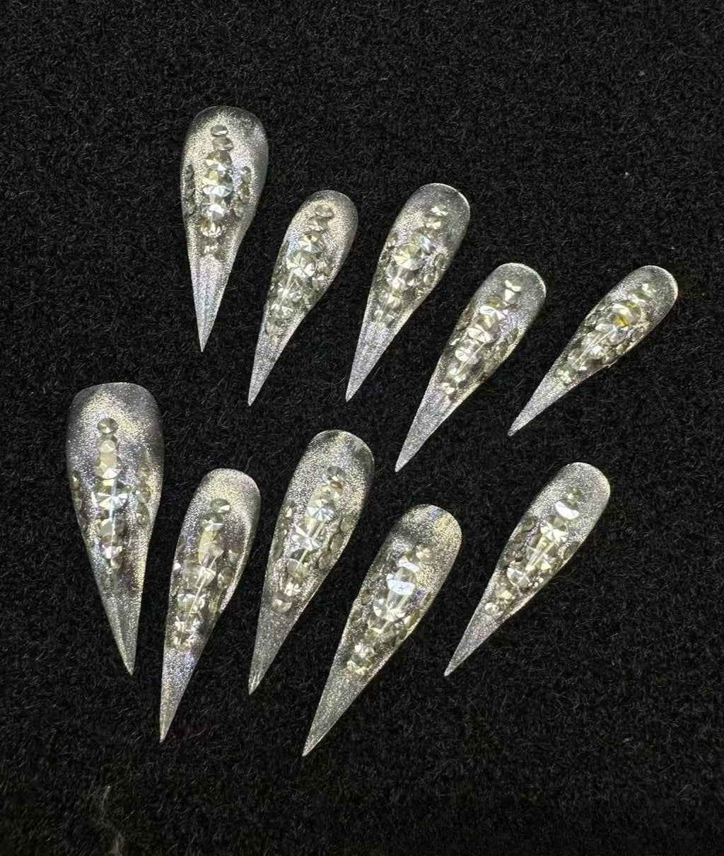 Niche Cat Paw Press On Nails