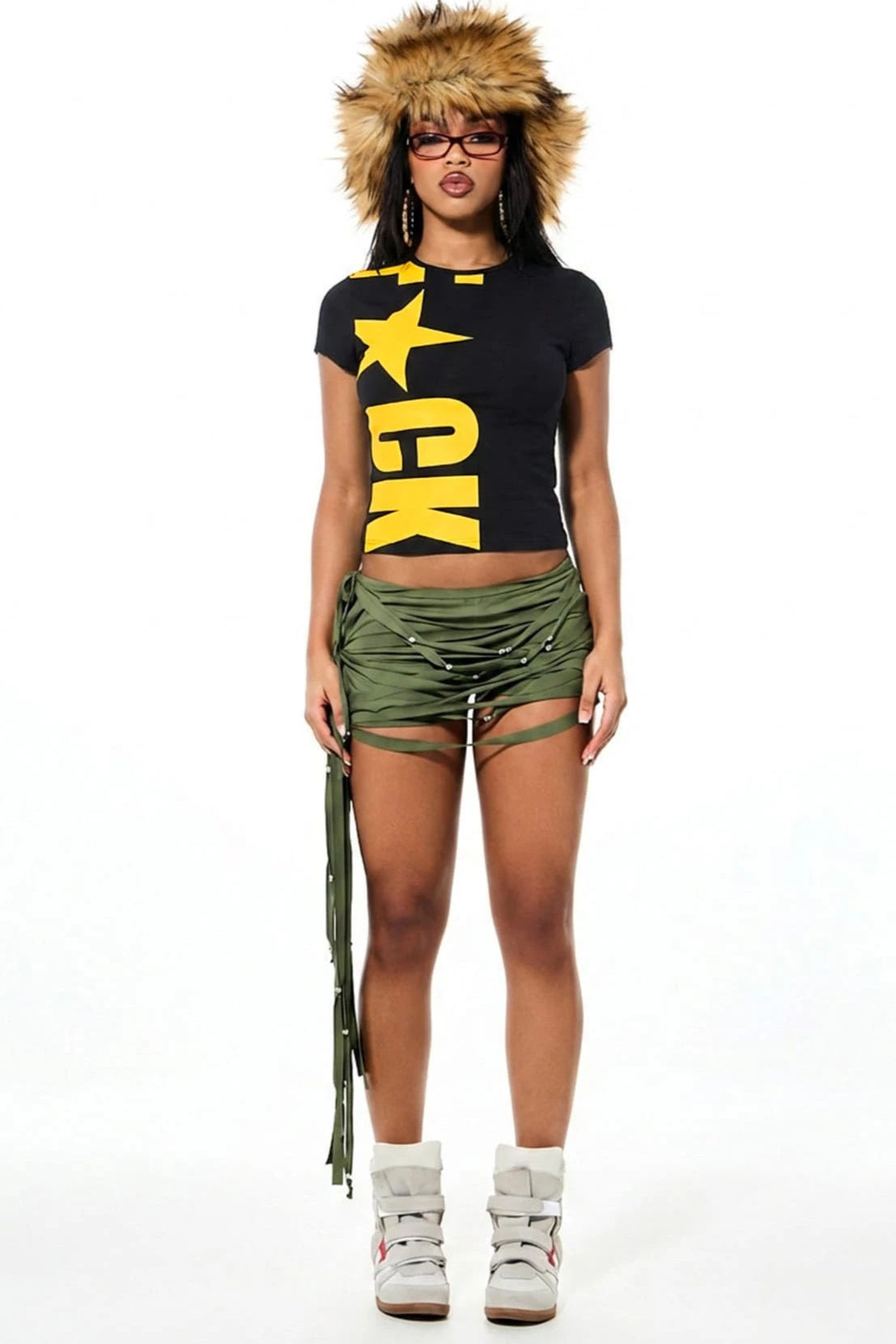 Star Letter Graphic Cropped T-Shirt