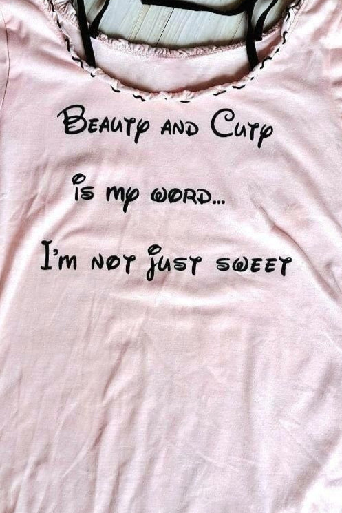 Vintage Letter Printed Shoulder Fit Cropped Slim T-shirt