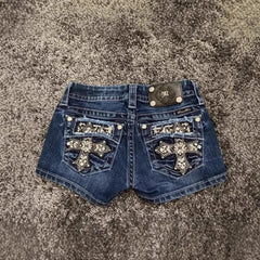 Tight Fit Embroidered Pattern Shorts