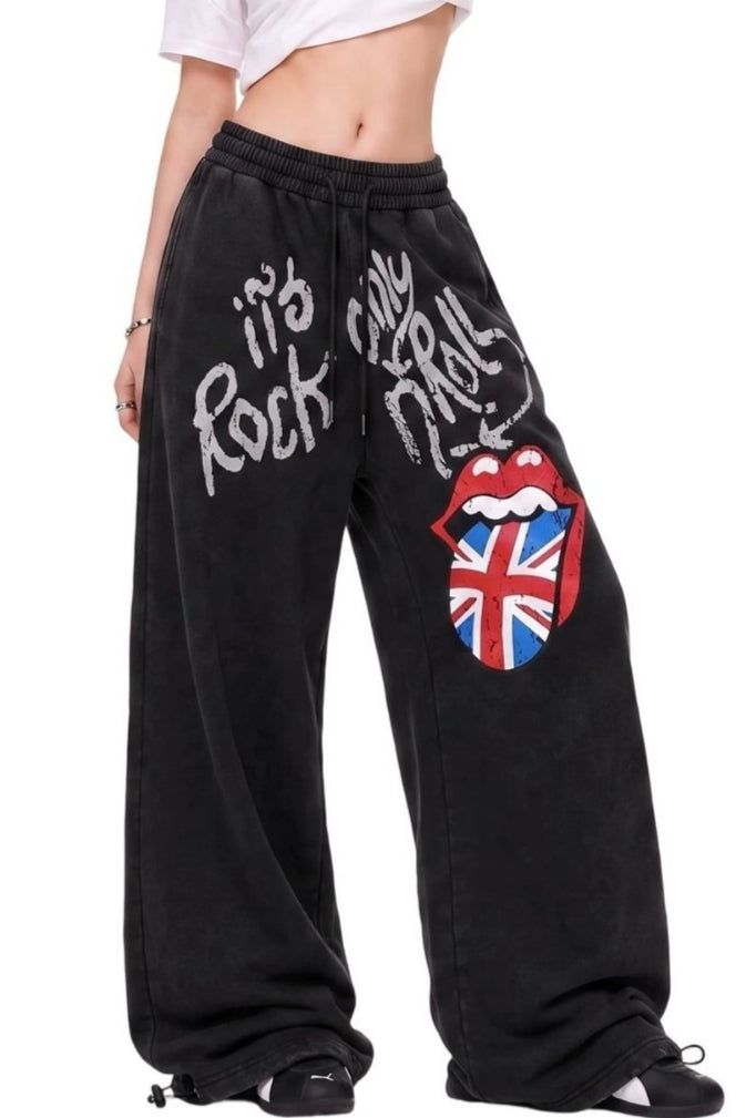 Graphic Tongue Print Baggy Pants