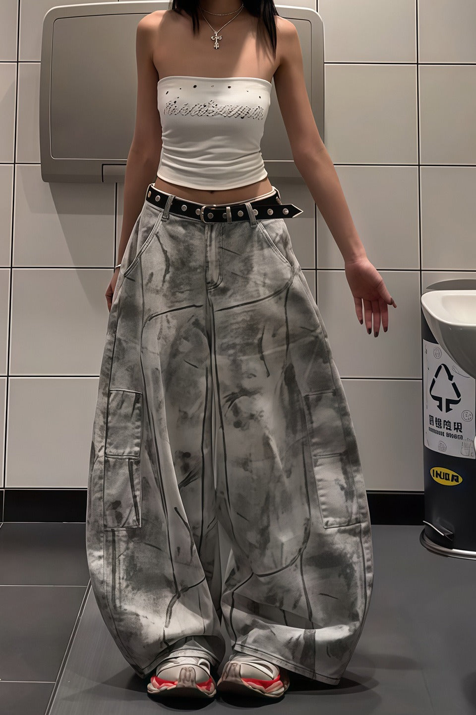 Distressed Dyed Curved Wide Leg Denim Pants Main image