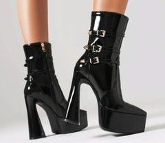 Combat Chunky Pointed Toe Gothic Platform Boot