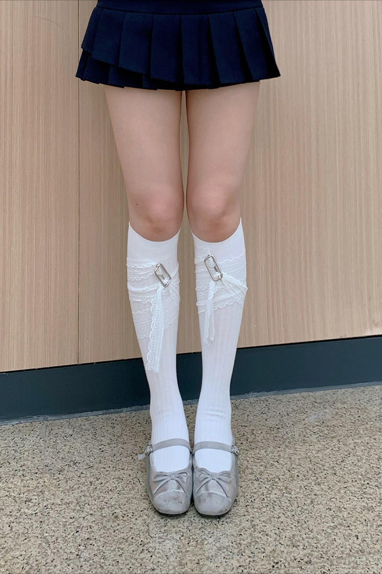 White Vertical Stripe Lace Buckle Calf Socks Main image