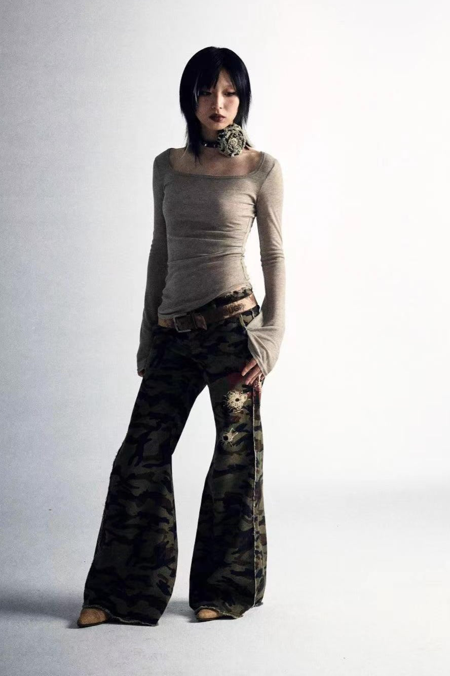 Y2K Graphic Slim T-Shirt Secondary image