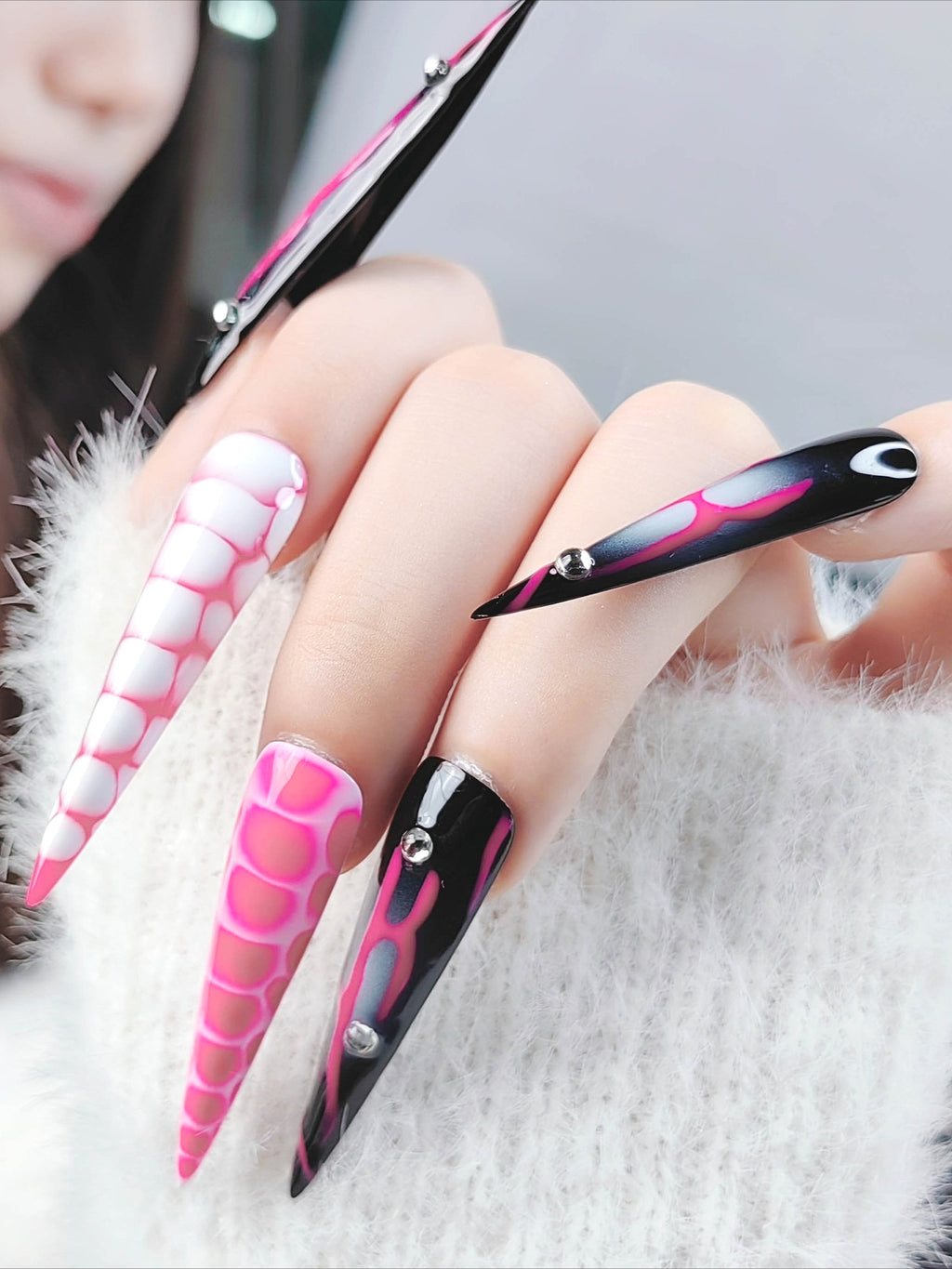 Alt Extra Long Color Block Press On Nails
