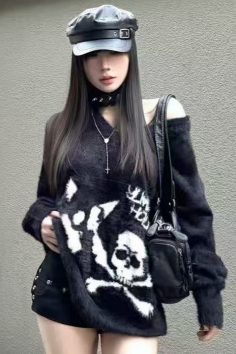 Punk Skull Relaxed-Fit Versatile Knit Sweater Main image