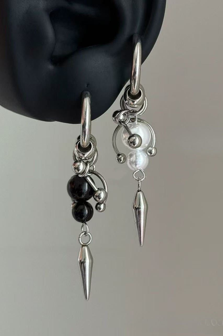 Punk Geometric Pearl Stud Earings Main image