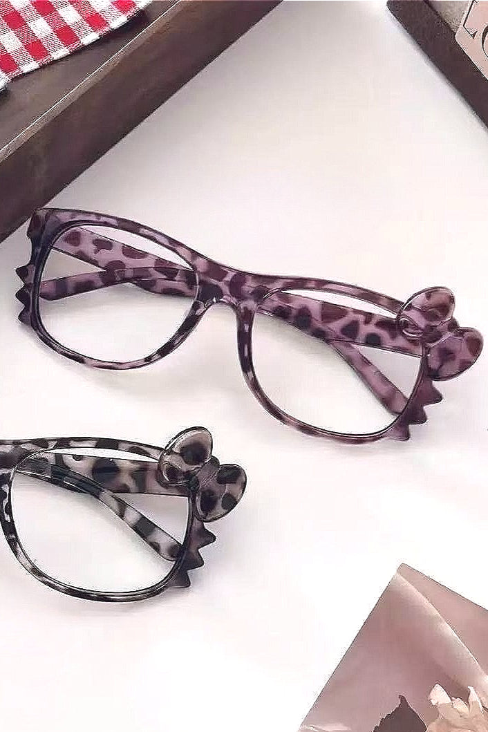 Y2K Leopard Cat Decor Glasses Secondary image