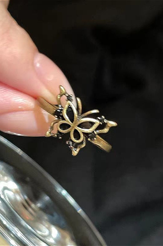 Vintage Royal Dark Layered Ring Secondary image