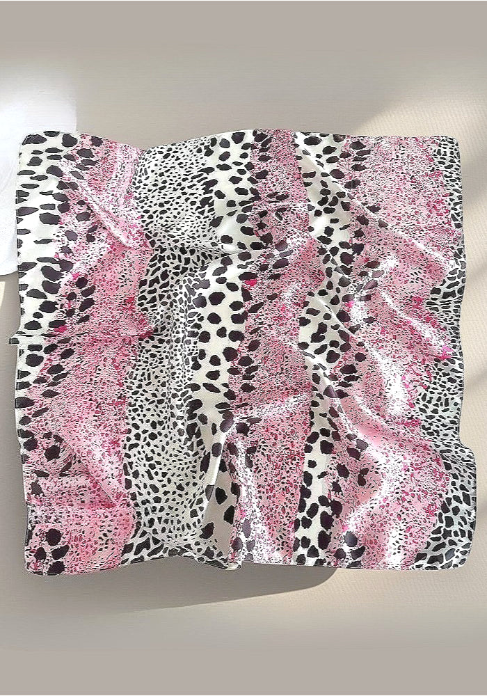 Artistic Y2K Headscarf Hat Secondary image