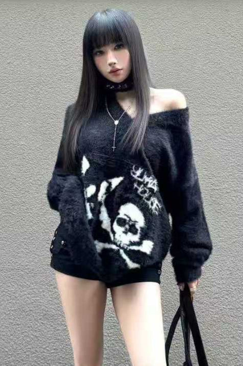 Punk Skull Relaxed-Fit Versatile Knit Sweater Secondary image