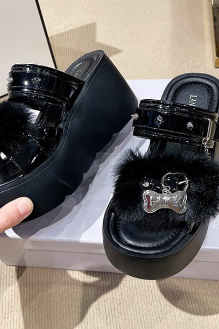 Faux-Fur Heart-Chain Platform Slides