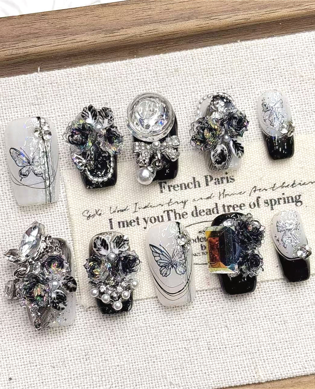 Gothic Black Camellia Pattern Press On Nails