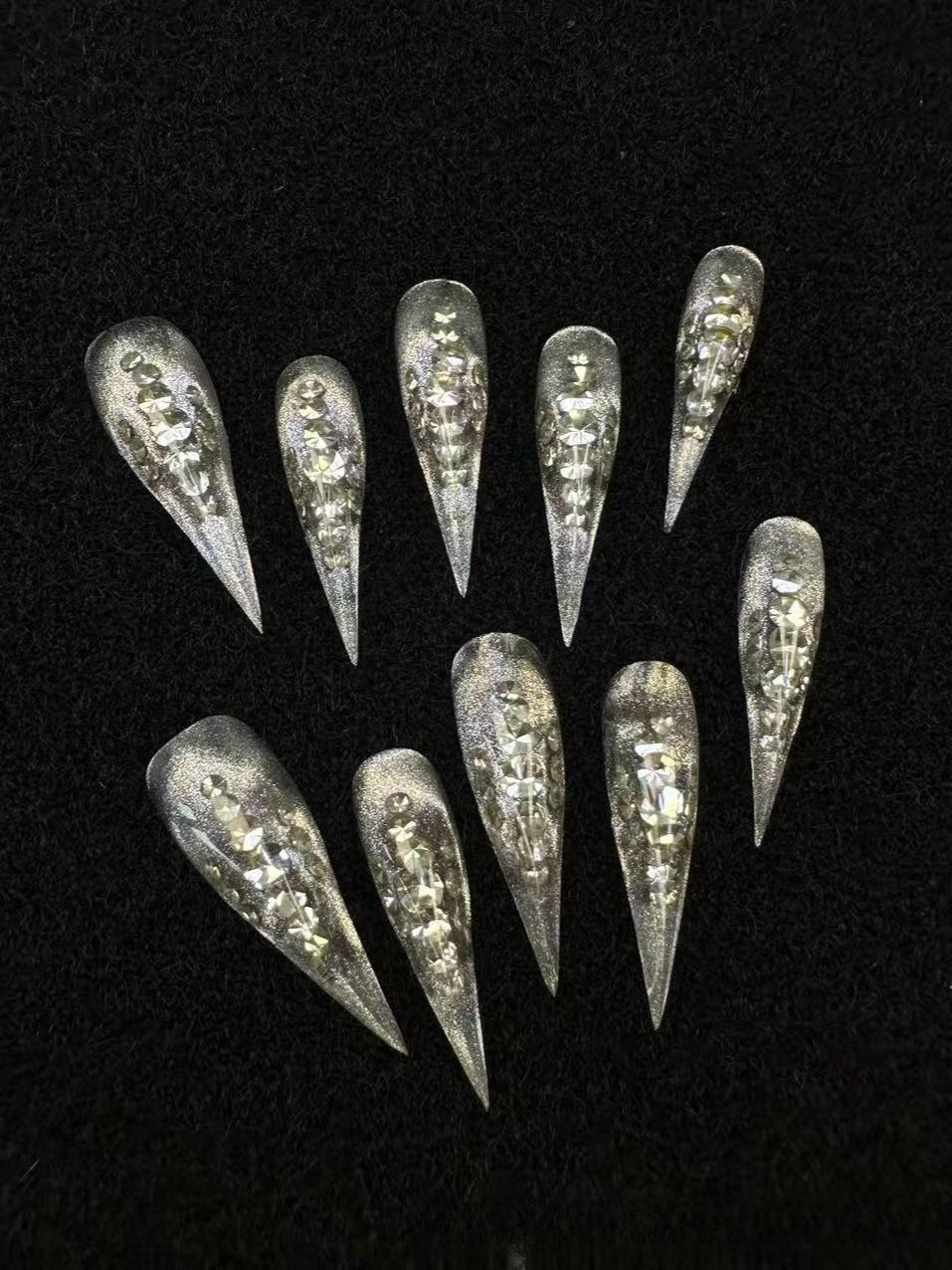 Niche Cat Paw Press On Nails