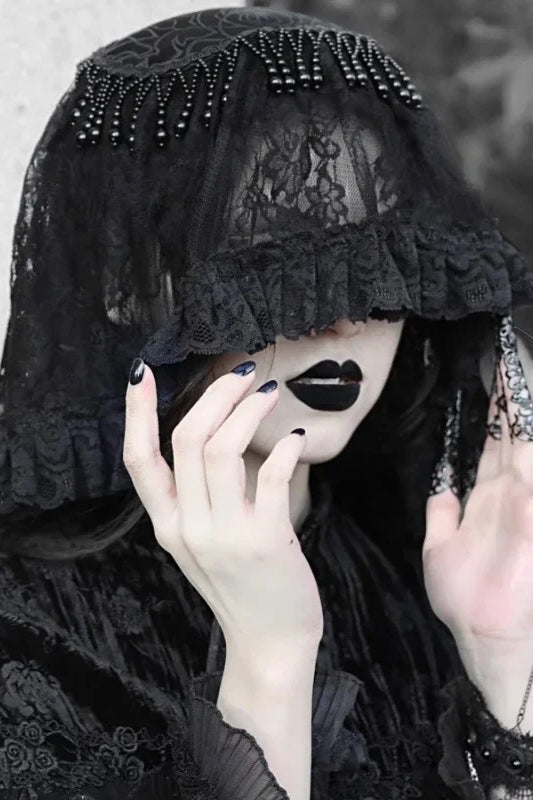 Gothic Black Lace Beaded Veil Lolita Hat Secondary image