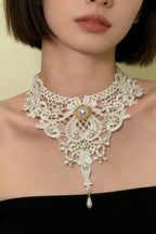 Chic Oversized Lace Pendant Necklace