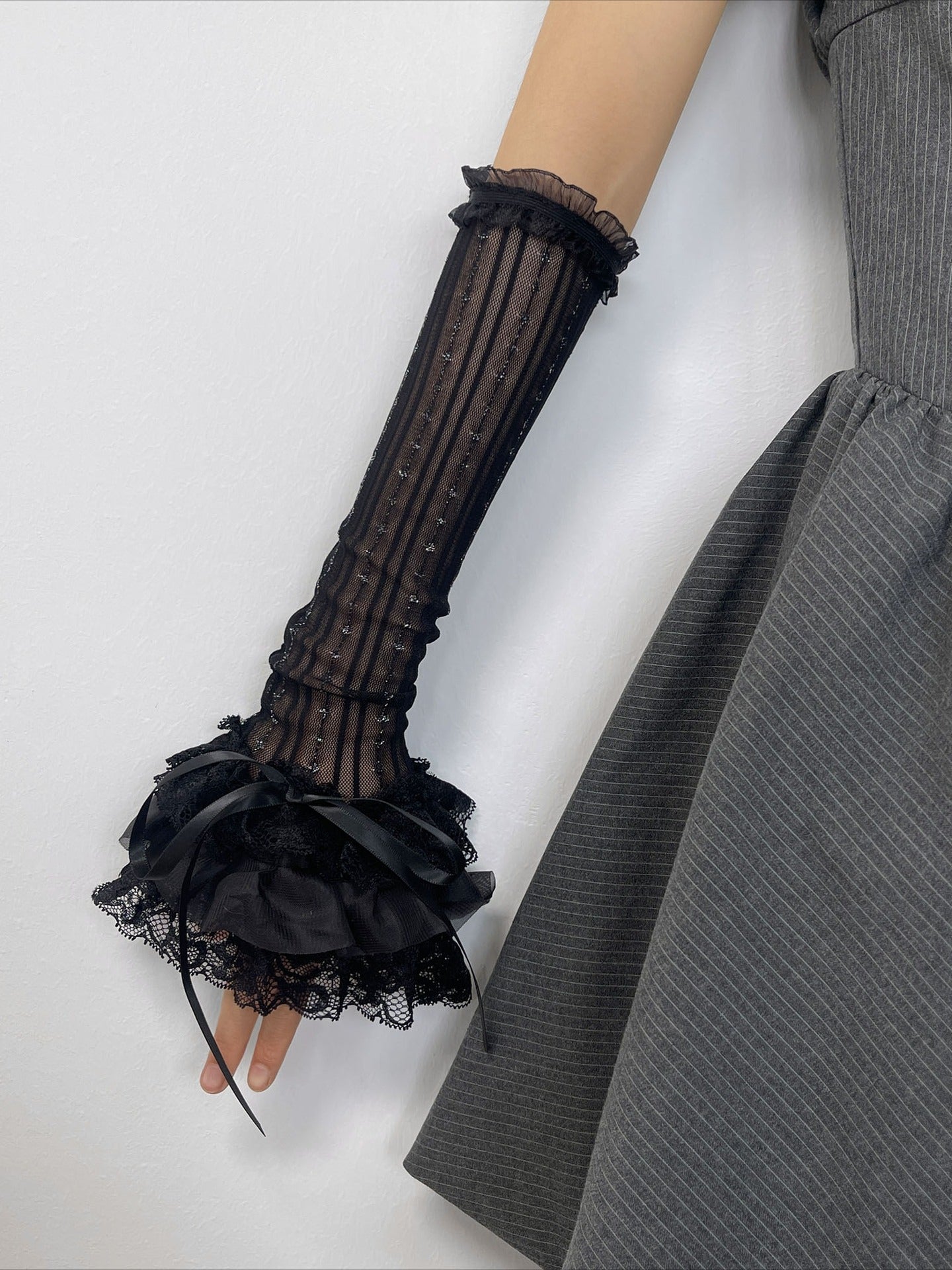 Gothic Lolita Japanese Lace Bowknot Gloves Main image