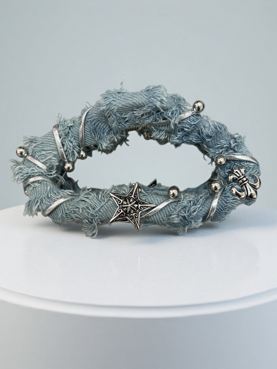 Denim Punk Rivet Shark Clip Hair Accs Main image
