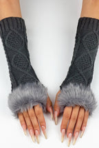 Diamond Knit Fluffy Trim Gloves