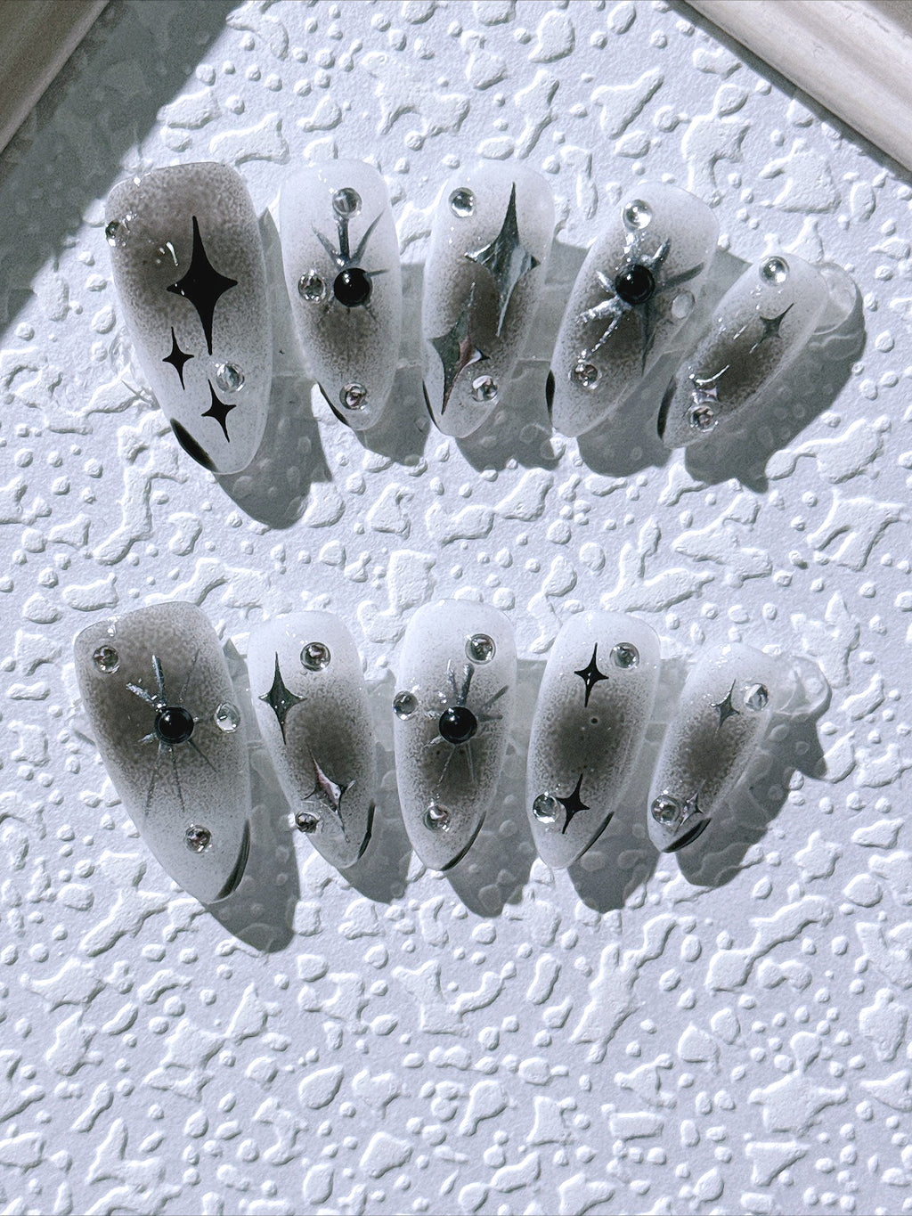 Aesthetic Cold Dark Press On Nails