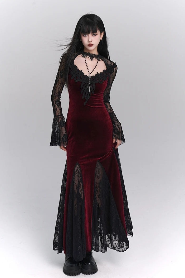 American Gothic Vintage Lace Patchwork Flare Sleeve Maxi Dress Secondary image