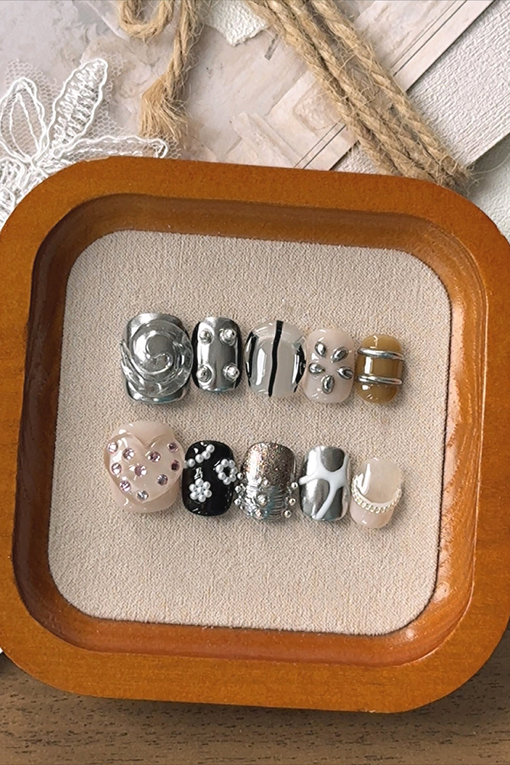 Y2K Millennium Dreamy Retro Press On Nails